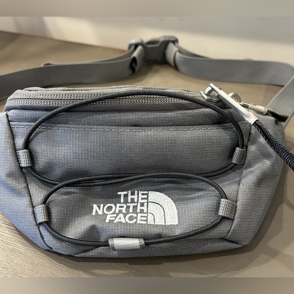 The North Face Hip Bag Jester Lumbar Fanny Pack Grey Crossbody Bag Grey EUC